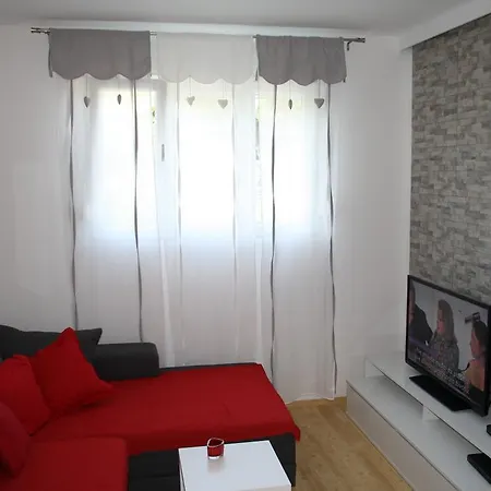 Apartment Mile Split